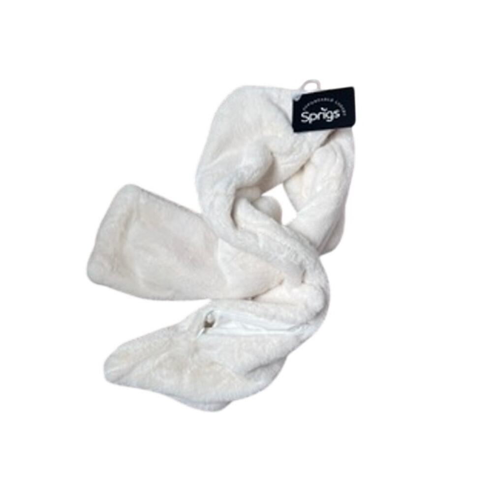 Sprigs Winter White Faux Fur Scarf with secret pocket NWT